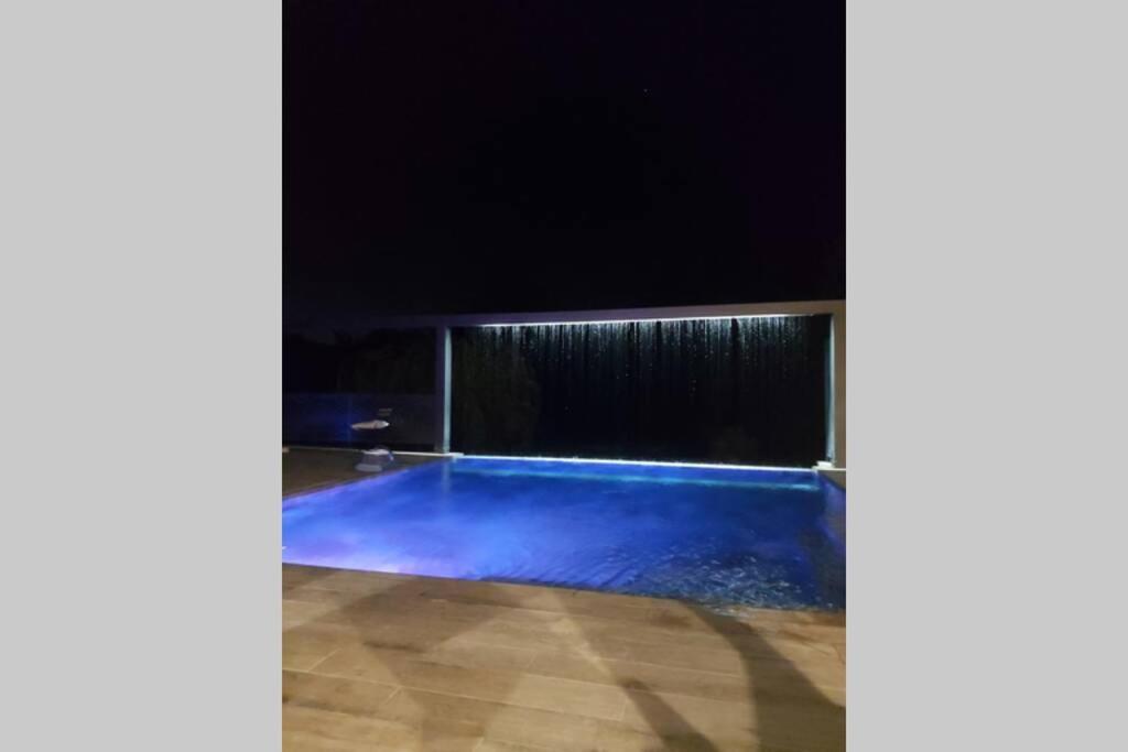 Un petit coin de Bali avec SPA et piscine privés Carpentras Extérieur photo